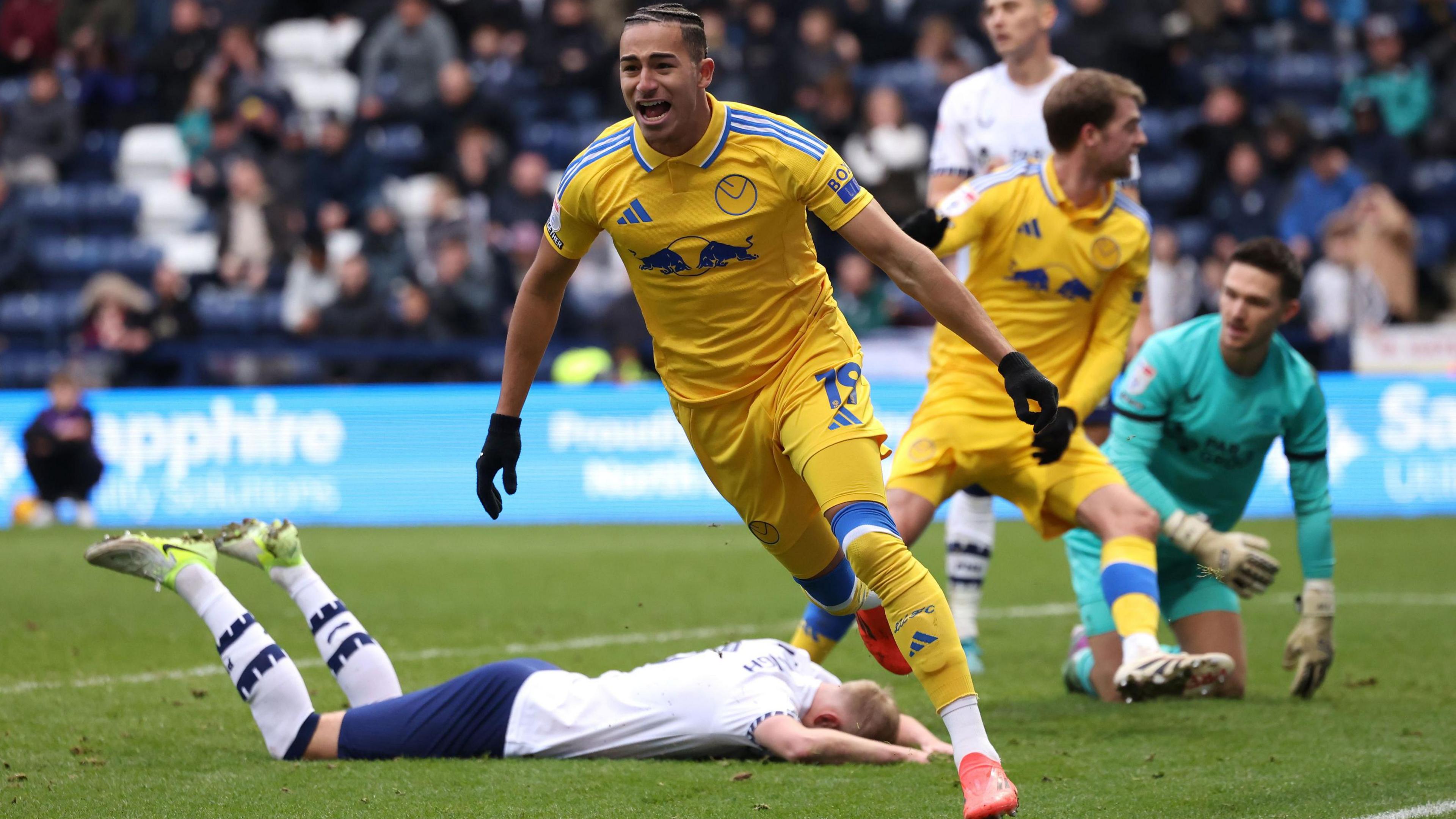 Leeds United FC vs Newcastle United FC — Elland Road, Leeds