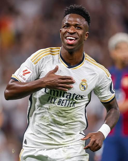 Real Madrid CF vs Real Sociedad — Santiago Bernabéu, Madrid