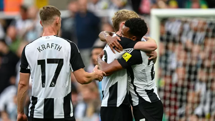 Newcastle United FC vs Hull City — St. James Park, Newcastle Upon Tyne