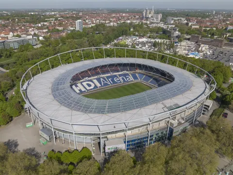 Hannover 96 vs 1. FC Kaiserslautern — Heinz von Heiden Arena, Hannover